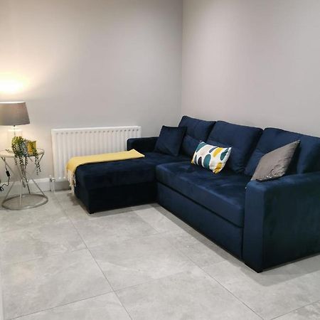 Modern 3-Bed Apartment In Magherafelt Sleeps 8 Extérieur photo