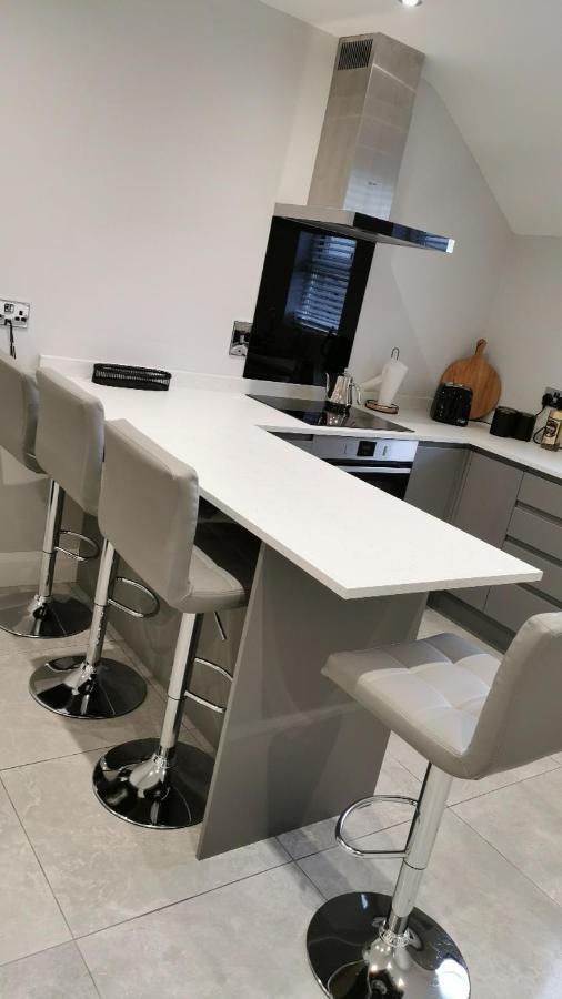 Modern 3-Bed Apartment In Magherafelt Sleeps 8 Extérieur photo