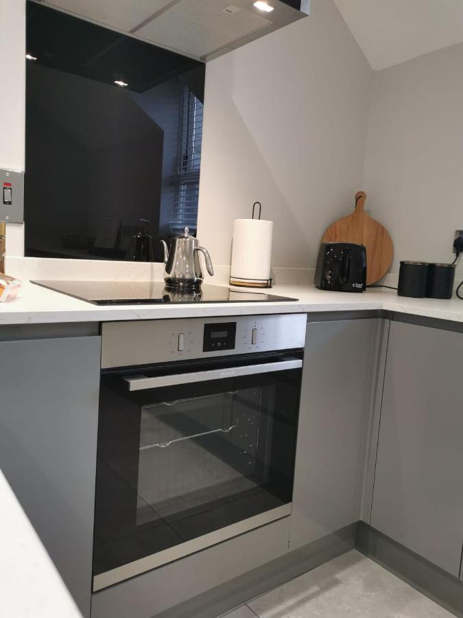 Modern 3-Bed Apartment In Magherafelt Sleeps 8 Extérieur photo
